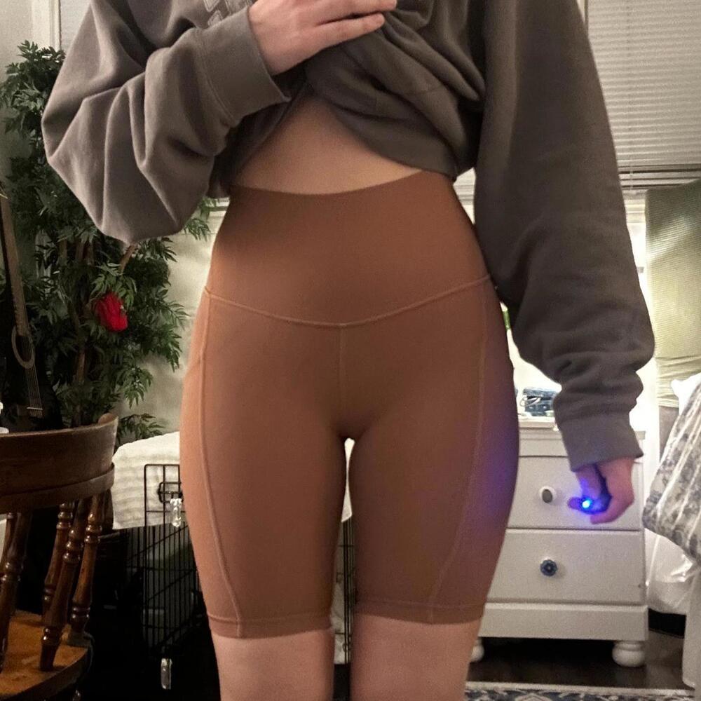 Lululemon Biker Shorts in Salmon/beige